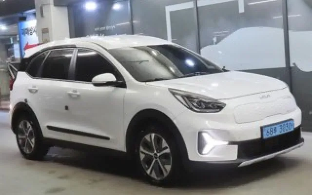 디올뉴니로EV 중고차 니로 플러스 EV 에어 매물 사진 8 - 2022/08 74,762km